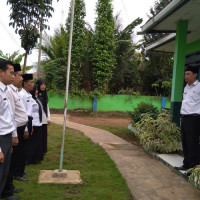 Implementasikan 5 Budaya Kerja, KUA Pondok Kelapa Gelar Apel