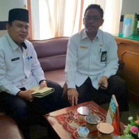 Kepala Kankemenag MM Koordinasi Dengan Kabid Urais Masalah Pengadaan Tanah KUA