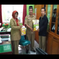 Peduli Sesama, KUA Curup Tengah Salurkan Bantuan Ke Panti Asuhan melalui Penyelenggara Syariah