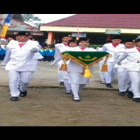 Paskibra MAN 2 Kepahiang Pengibar Bendera HAB Kemenag ke-72