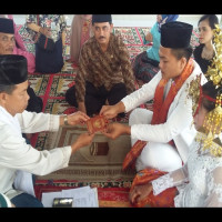 Kepala Curup Tengah RL Pandu Akad Nikah Unik Warga Lapas Curup