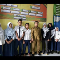 Siswa-Siswi MTs.N 2 RL Terima Bantuan Dari Dinas Sosial