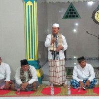 Kepala KUA Kecamatan Air Dikit Hadiri Safari Magrib