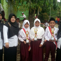 Siswi MIN 2 Kota Bengkulu Juara Cendana Karate Competition