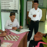 Kepala KUA Pino : Banyak Masyarakat Yang Merubah Data Buku Nikah