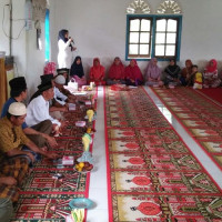 Hadiri Kegiatan Majlis Taklim, Kepala KUA Kec. Selagan Raya Berikan Pembinaan Terhadap Masyarakat