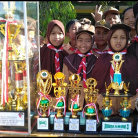 Pramuka MIN 1 Kota Bengkulu Juara Umum Siaga Perkemahan ISC Sumbangsel