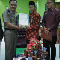 Kemenag BS Serahkan Berkas Tanah Wakaf Periode Ke-2