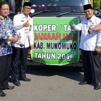 Kepala Kemenag MM Cek Kedatangan Tas Koper CJH di Asrama Haji Bengkulu