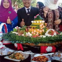 Ka Madrasah Aliyah Baitul Makmur Mengikuti Lomba Tumpeng HUT RI Ke- 73