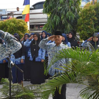 Upacara Peringatan HUT Kemerdekaan RI KE 73 Di Kemenag Kota Bengkulu Berjalan Sukses