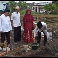 Plt.Kemenag Kota Bengkulu Letakkan Batu Pertama Rumah Quran