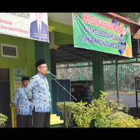 Gelar Upacara Bulanan,  Kepala Kemenag Kabupaten Kepahiang Minta ASN Tingkatkan Kualitas Kerja