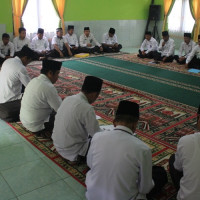 Ka.Kemenag Kota Bengkulu Giatkan Sholat Ashar Berjamaah