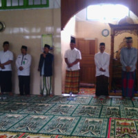 KUA Rimbo Pengadang Pimpin Shalawatan di Peringatan Maulid Nabi Desa Talang Ratu