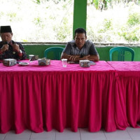 Kepala KUA Uram Jaya Berikan Materi Penyuluhan Program Keluarga Berencana