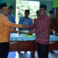 Hadiri Sertijab Kepala KUA, Ka.Kemenag MM Beri Pembinaan