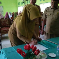 MTsN 2 Kota Bengkulu Adakan Serah Terima Jabatan