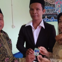 Kemenag Kota Bengkulu Keluarkan Kartu Nikah Pertama