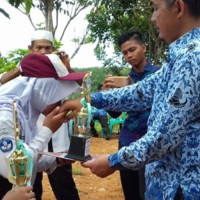 Ka. KUA dan PAI Non PNS Kec. Sungai Rumbai Menghadiri Upacara HUT Kec. Sungai Rumbai