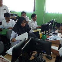 Operator MTsN 4 Mukomuko Ikuti Pendampingan Verifikasi  Dokumen Tunggakan Tukin Guru 2015-2018 oleh BPKP