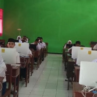 Siswa MTsN 2 Mukomuko Antusias Ikuti Gladi Bersih UNBK