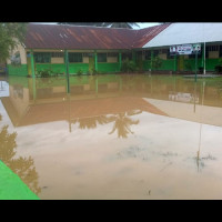 Hujan Deras Beberapa Hari, MIN 4 Terendam Banjir