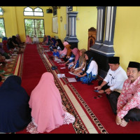 Kepala KUA Pondok Suguh Hadiri Kegiatan Khatam Qur’an Majlis Tklim Se Kecamatan