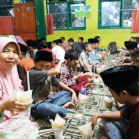 MIN 2 Kota Bengkulu Eratkan Silaturahmi dengan Berbuka Puasa Bersama