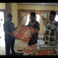 Ka.Kankemenag MM Cek Kelengkapan  Tas Koper  Calon Jamaah Haji Mukomuko