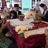 Peristiwa Nikah Meningkat, Stok Buku Nikah Menipis