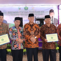 Kanwil Kemenag Bersama Kemenag Benteng Serahkan Bantuan Kepada Ormas Islam