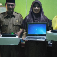 Dukung Kinerja Satuan Kerja, Kemenag BS Distribusi Pinger Print dan Laptop