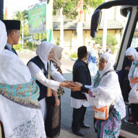 390 Jamaah Haji Kloter 2 Bengkulu Masuk Asrama Haji