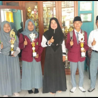 Siswa-siswi MAN 1 Lebong Sabet Piala MTQ Tingkat Kecamatan Bingin Kuning