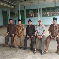 Dua Mantan Ka Kanwil Kemenag Sambangi MIS 01 Kepahiang