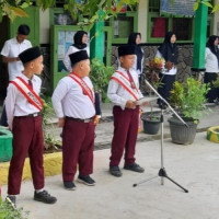 MIN 5 Benteng Gelar Upacara Bendera Memperingati Hari Pahlawan