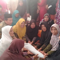 Ka.KUA Pino Raya Pandu Praktik  Pengurusan Jenazah