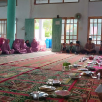 KUA Bunga Mas Peringati Maulid Bersama Majelis Taklim