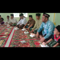 Ka. KUA Pagar Jati Hadiri Syukuran Warga