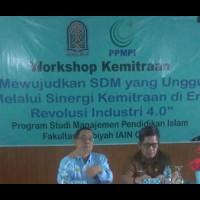 Kaur TU MAN 1 Kepahiang Hadiri Workshop IAIN Curup