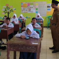 MTsN 1 Seluma Melaksanakan Ujian Semester Ganjil  Berbasis Android