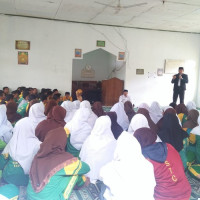 Kepala KUA Kec.Kabawetan Edukasi Remaja Usia Nikah