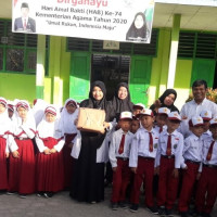 Ciptakan Lingkungan Bersih Kepala MIN 2 Bengkulu Selatan Adakan Lomba Kelas Bersih