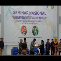 Kepala Perpustakaan MAN 1 Kepahiang Ikuti Seminar Nasional