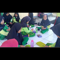 MIN 1 MM Kampanyekan Siswa Membawa Bekal Makanan