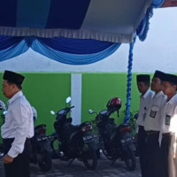 Apel Senin Pagi, Kepala KUA Berikan Motivasi Arti Dari Syukur Nikmat