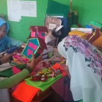 <i>Market Day</i>, Siswa MIN 4 Benteng Siapkan Kerajinan Tangan dan Makanan Ringan