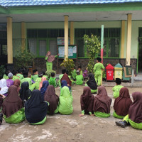 Setelah Senam, Siswa MIN 2 Benteng Tampil bercerita