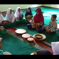 Bekali Siswa dengan Seni,  MIN 2 Benteng Adakan Latihan Qasidah Rabana